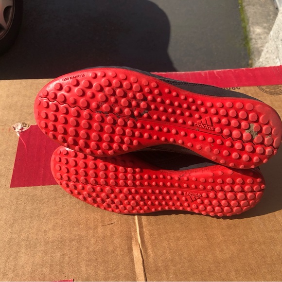 Adidas Predator DB2330 Shoes Boys Black Red White Soccer Cleats Size 2.5 - Picture 12 of 12